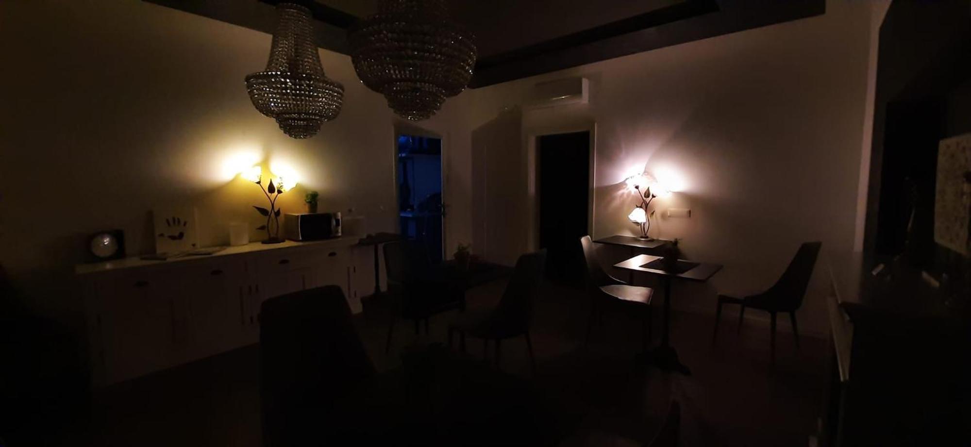 Double A Guest House Mestre Bagian luar foto