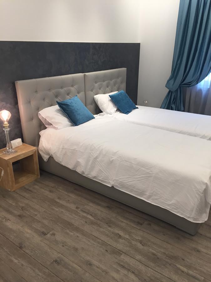 Double A Guest House Mestre Bagian luar foto
