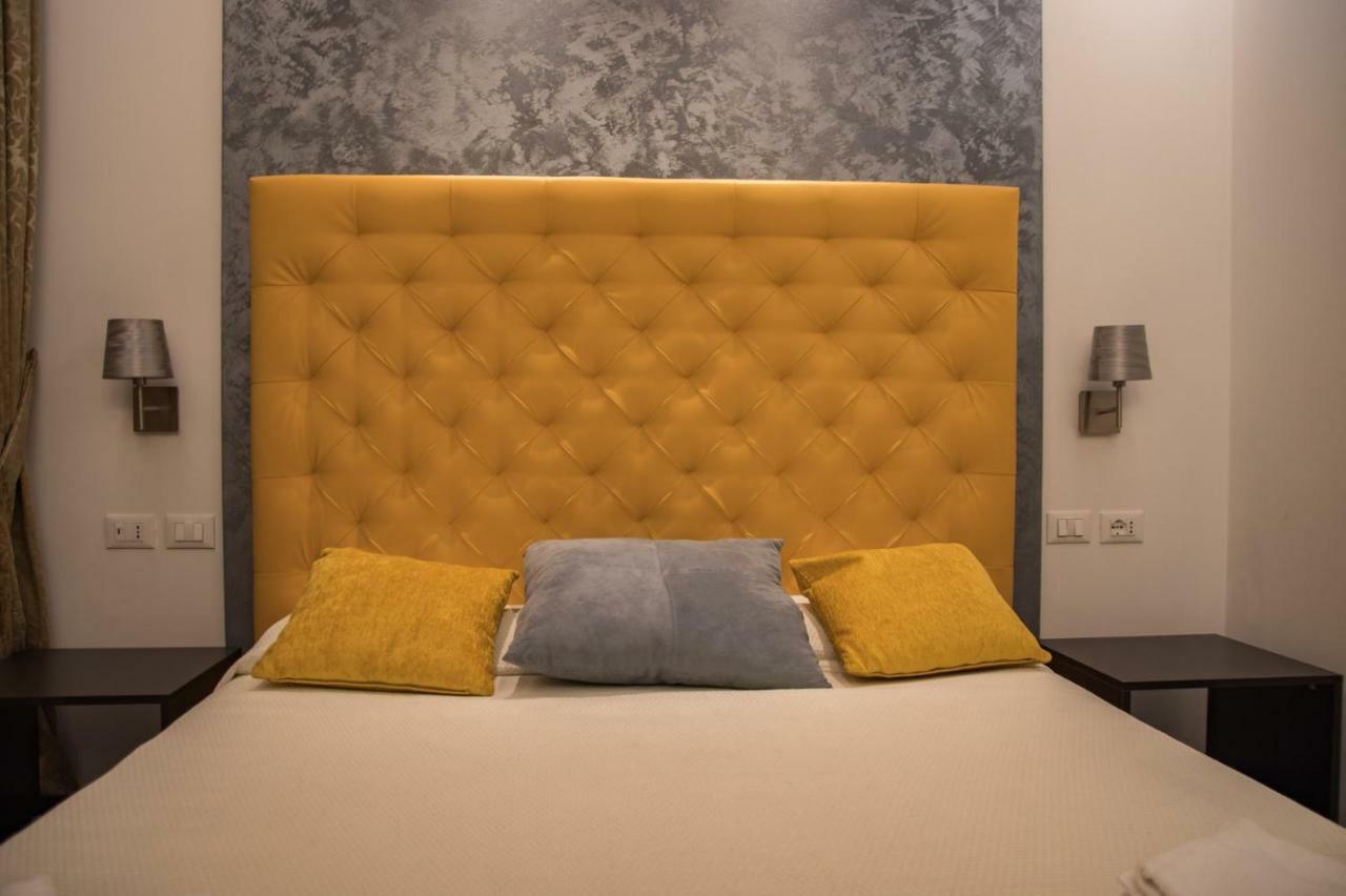 Double A Guest House Mestre Bagian luar foto